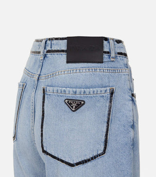 Details of Wide jeans with black details - CALIENTE