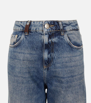 High-Waisted Jeans