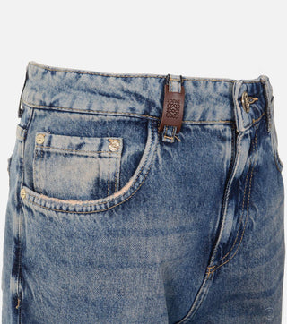 High-Waisted Jeans