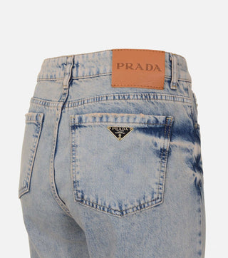 High-Waisted Jeans