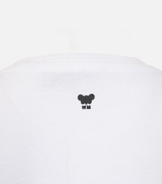Close-up of back from white cotton t-shirt – Caliente Fashion